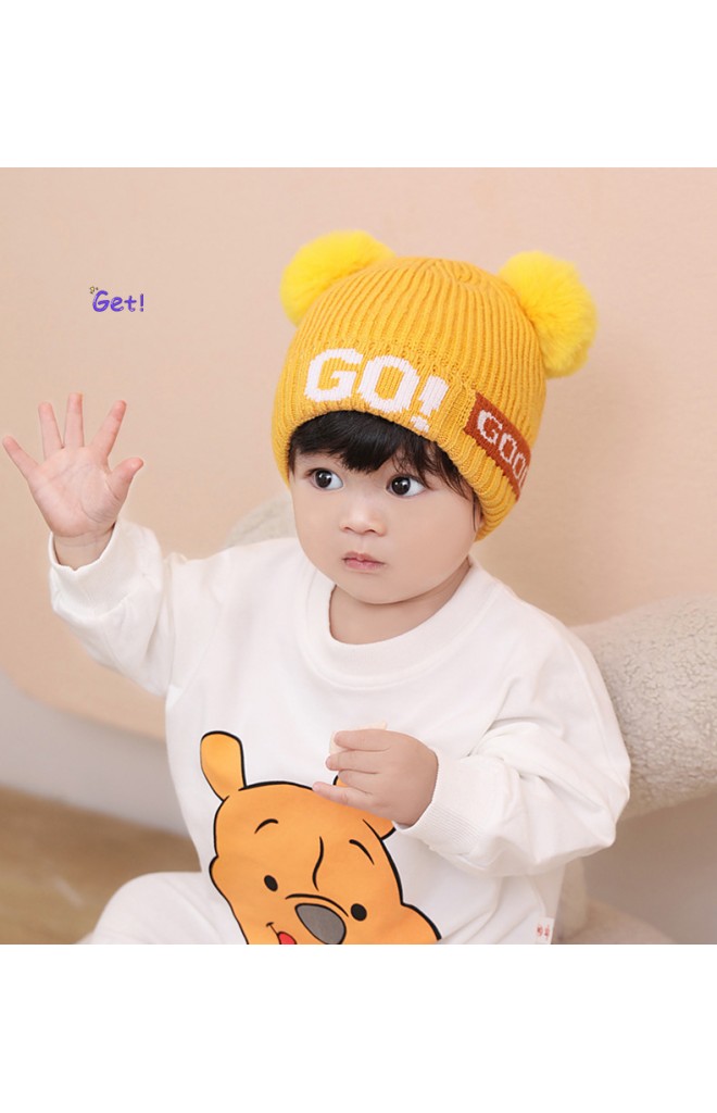 หมวกไหมพรมแต่งปอม อักษร GO! GOOD LUCK
