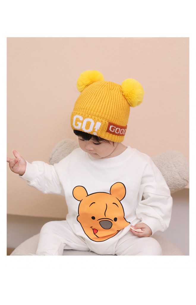 หมวกไหมพรมแต่งปอม อักษร GO! GOOD LUCK