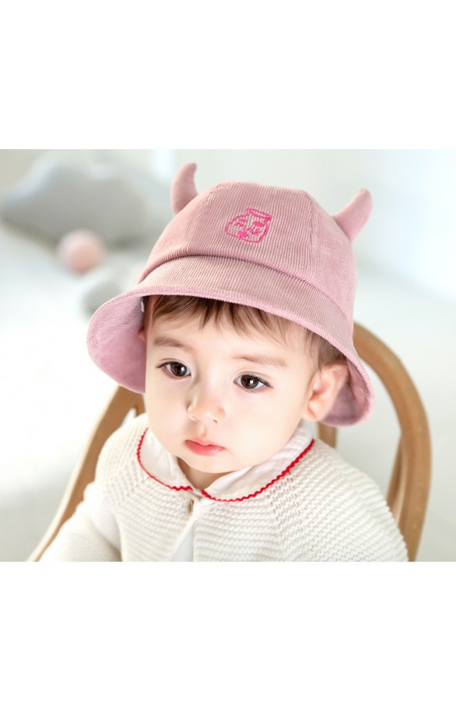 หมวก Bucket วัวน้อยหน้าปักขวดนม GZMM