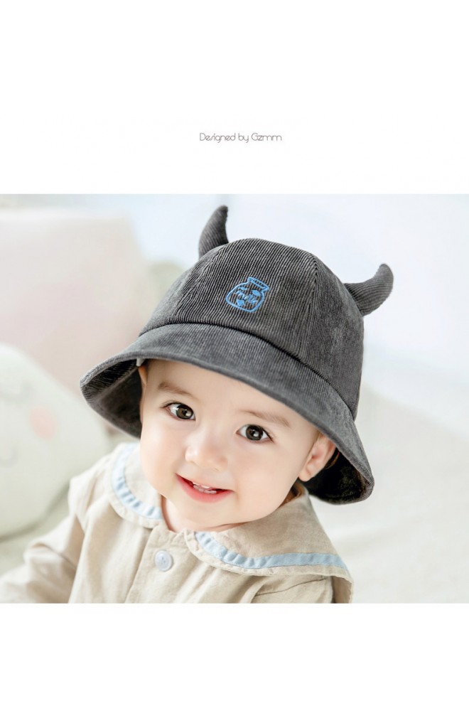 หมวก Bucket วัวน้อยหน้าปักขวดนม GZMM