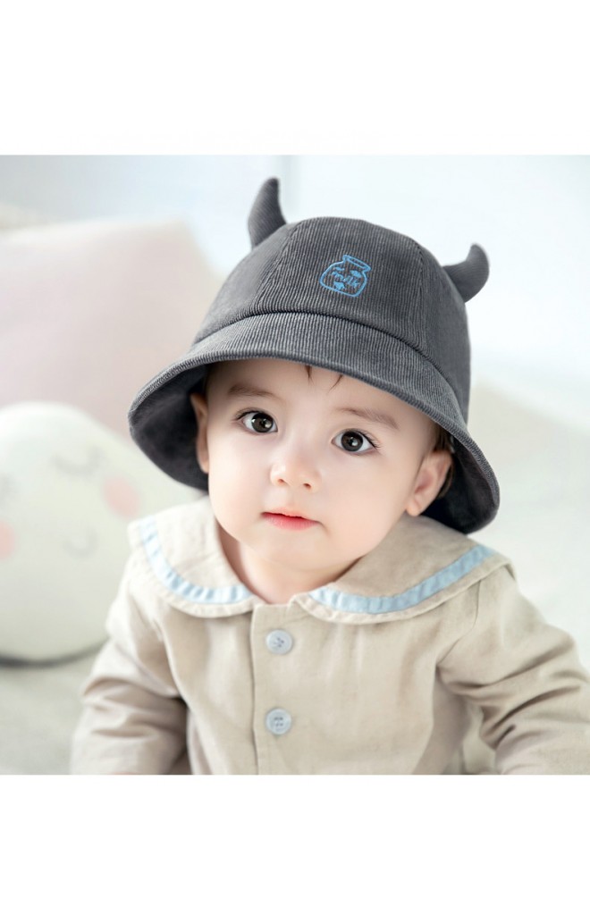 หมวก Bucket วัวน้อยหน้าปักขวดนม GZMM