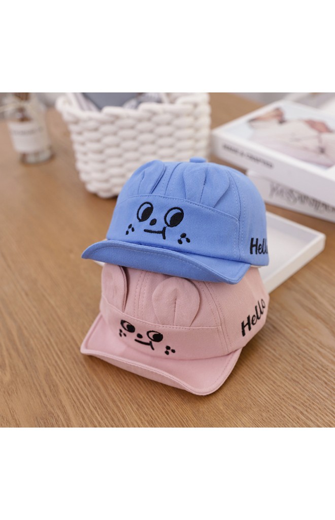 หมวกแก๊ปหน้าการ์ตูน ปัก Hello จาก kukuji
