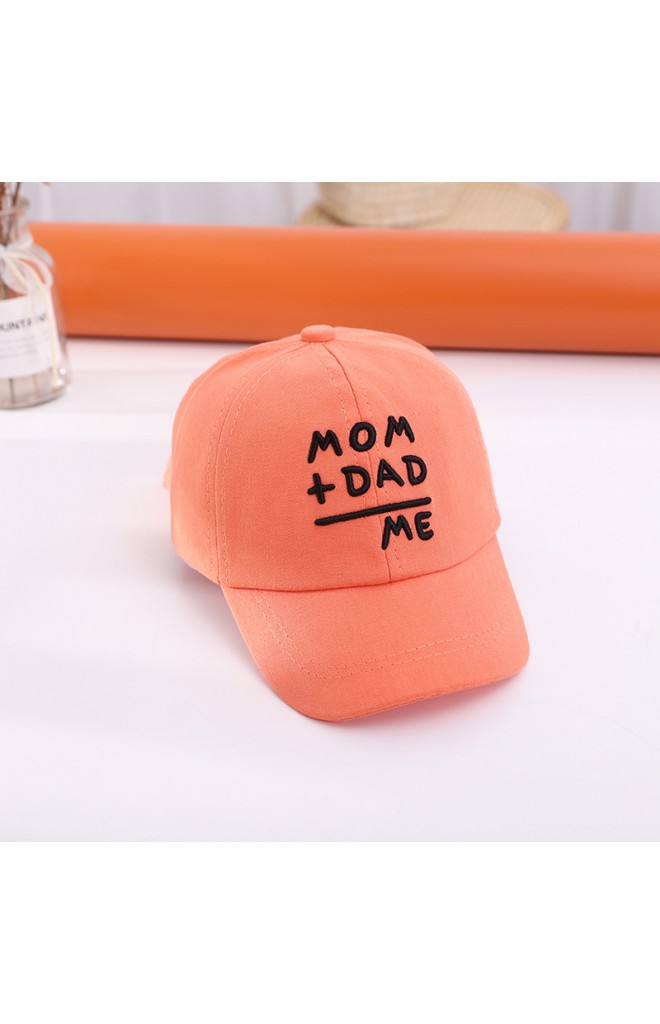 หมวกแก๊ป ปัก MOM + DAD = ME