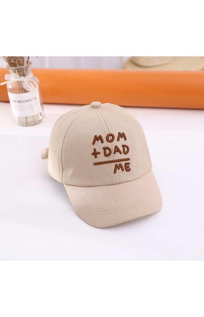 หมวกแก๊ป ปัก MOM + DAD = ME