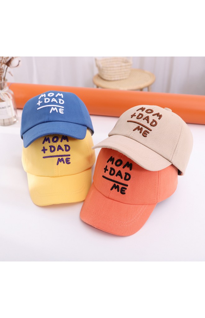 หมวกแก๊ป ปัก MOM + DAD = ME
