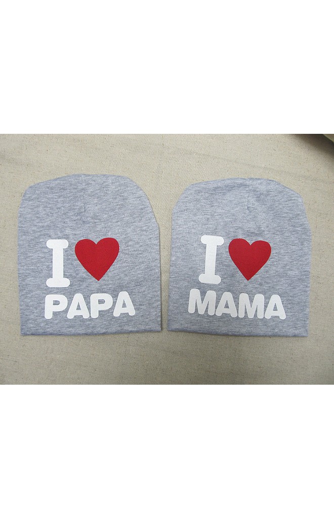 หมวกเด็ก สกรีนตัวอักษร I LOVE PAPA และ I LOVE MAMA