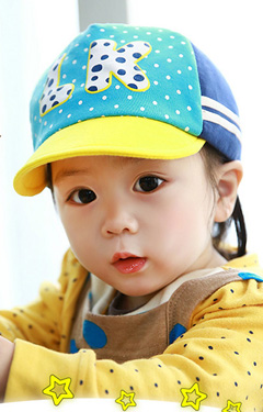 หมวกแก๊ปเด็ก แต่งอักษร LK  Lemonkid