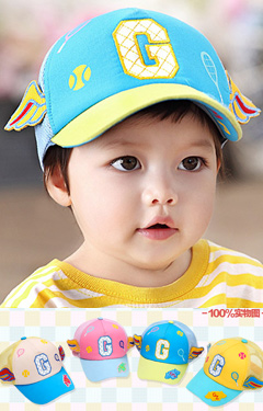 หมวกแก๊ปปักอักษร G สกรีนลายเทนนิส แต่งปีกน่ารัก จาก GZMM