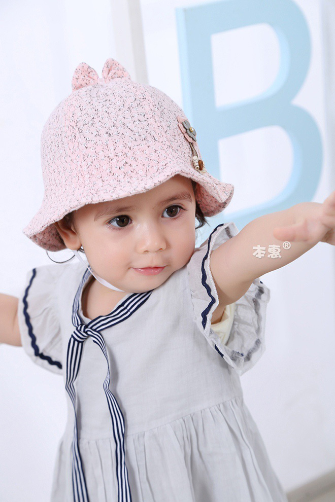 ชมพูอ่อน
