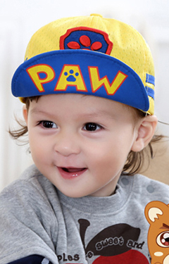 หมวกแก๊ปใต้ปีกหมวกสกรีนอักษร PAW จาก Goodkid