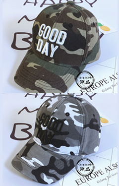 หมวกแก๊ปลายพราง ปักอักษร GOOD DAY